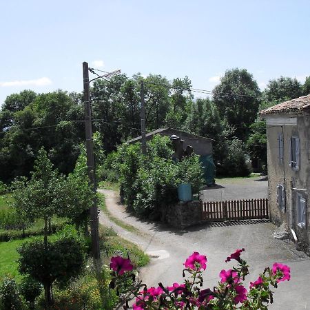 Chambre Familiale A La Ferme Montesquieu-Avantes Exterior foto